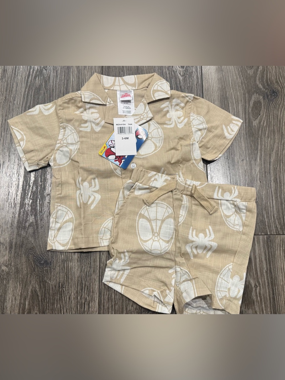 NWT Marvel Spider-Man Tan and White Short Pajama Set for Kids
